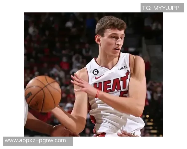 斯波强调约维奇需把握每一天提升自我机会期待他不久后展现实力